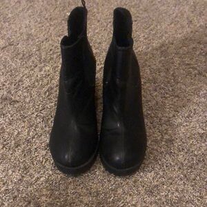 Women's H&M faux leather Chelsea boots
